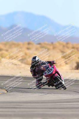 media/Jan-10-2025-CVMA Friday Practice (Fri) [[489e0da257]]/Group 4 and Trackday/Session 4 (Turn 16)/